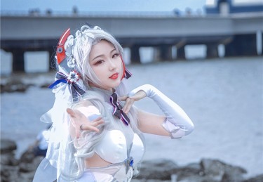 海角社区论坛直击报道：在线互动中捕捉到的低语如何点燃全网对禁忌恋情的热议