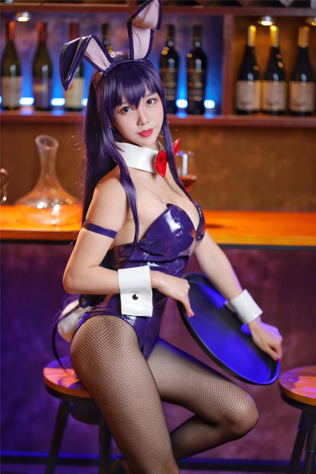 吃瓜黑料现场揭秘：后台监控中捕捉到的低语触碰，暗示着明星间的禁忌情感